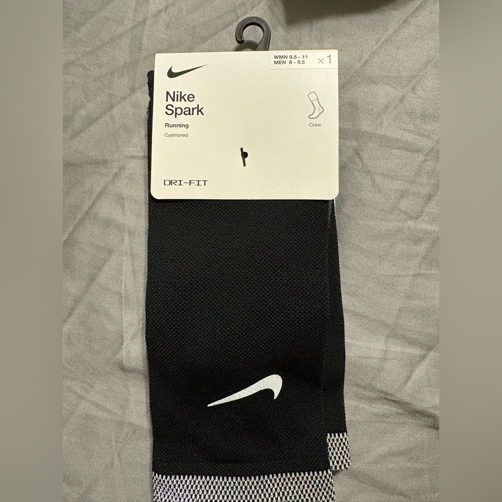 NWT Nike Spark Running Cushioned Crew Socks Black Dri-Fit Men 8-9.5 Wmn 9.5-11